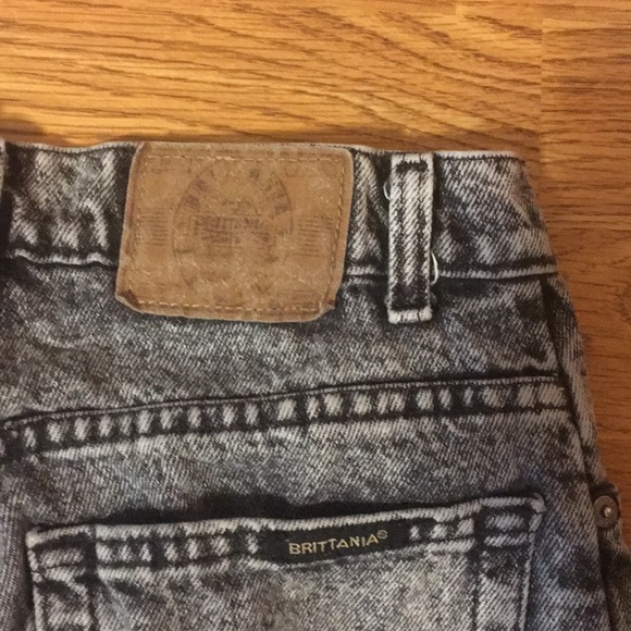 Brittania Vintage High Waisted Black Jeans - Picture 5 of 5